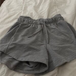 lululemon inner glow shorts